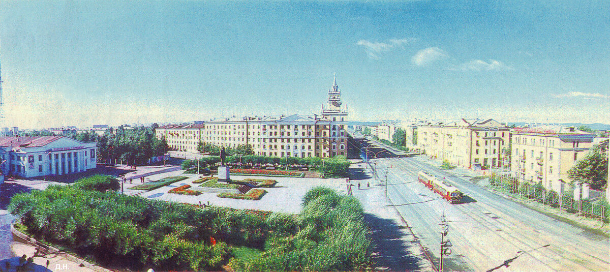 Архитектурный ансамбль площади Ленина. 1982 г.