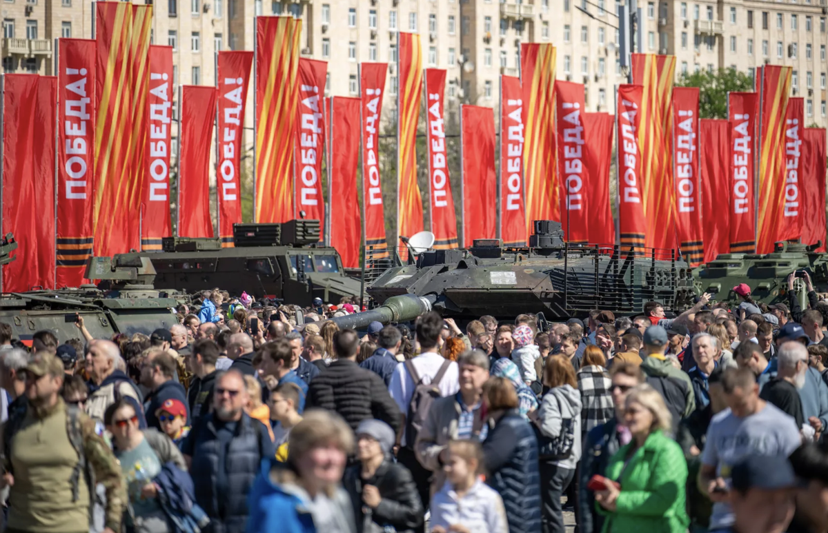 🟠🇩🇪📰(+)Spiegel: «Путинская выставка военных трофеев» (перевод с  немецкого) | Мекленбургский Петербуржец | Дзен