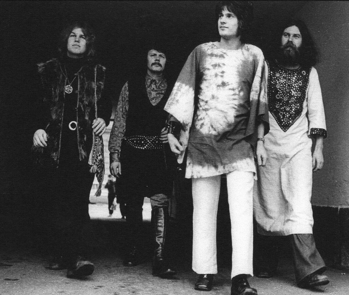 Группа Woodoo. Фото предоставлено А. Галиным