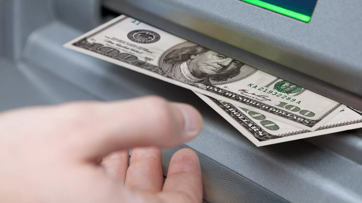 CC BY 2.0 / Tax Credits / Cash Machine