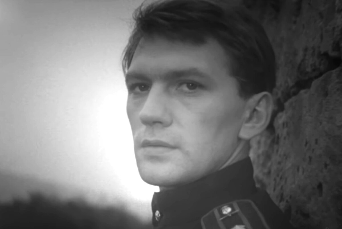 Кадр из кинофильма "Крылья", 1966 г., режиссер Лариса Шепитько, сценаристы Валентин Ежов, Наталья Рязанцева, композитор Роман Леденёв (скриншот)