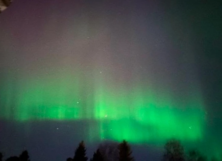 В Ханты-Мансийском районе Северное сияние 2 мая было зеленым. 