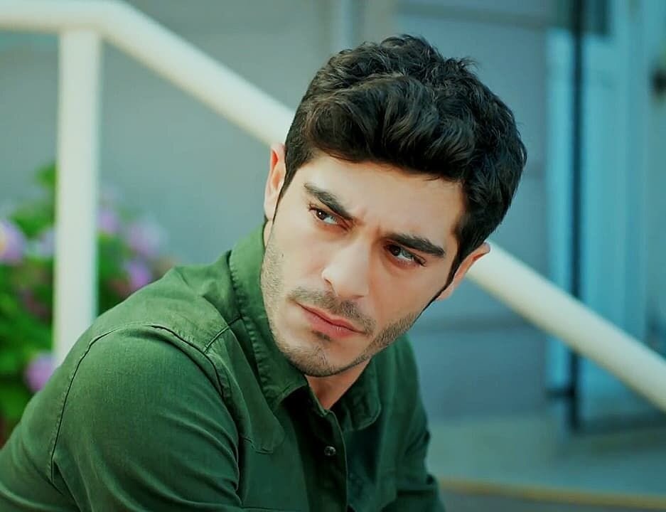 Бурак дениз 2023. Бурак дениз. Бурак дениз фото. Бурак дениз последнее. Бурак дениз actor.