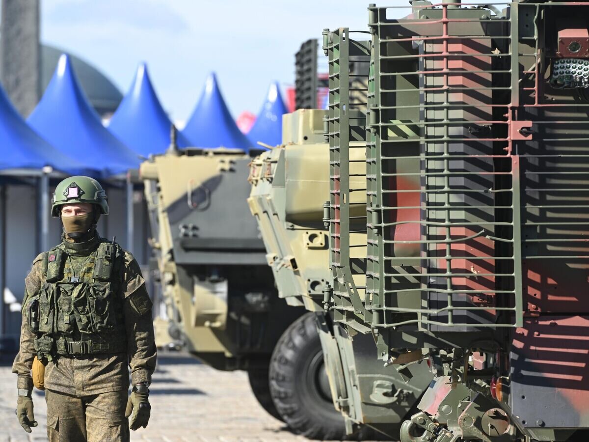    Выставка трофейного вооружения и техники на Поклонной горе© РИА Новости / Кирилл Каллиников