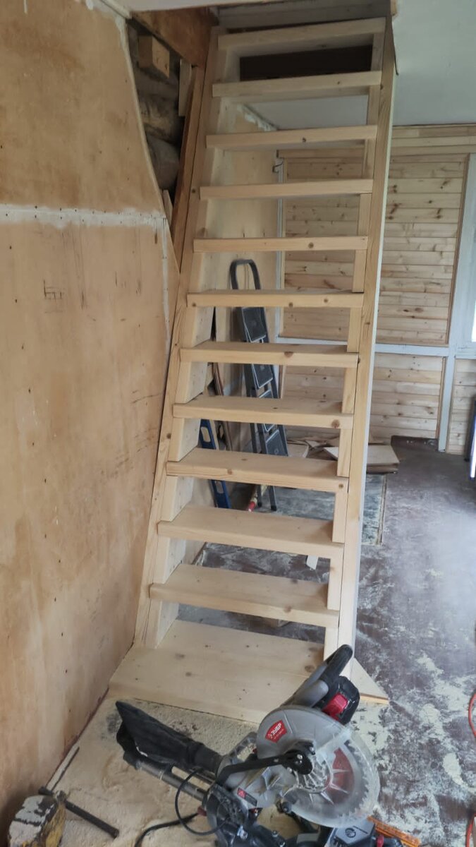 Новая лестница 