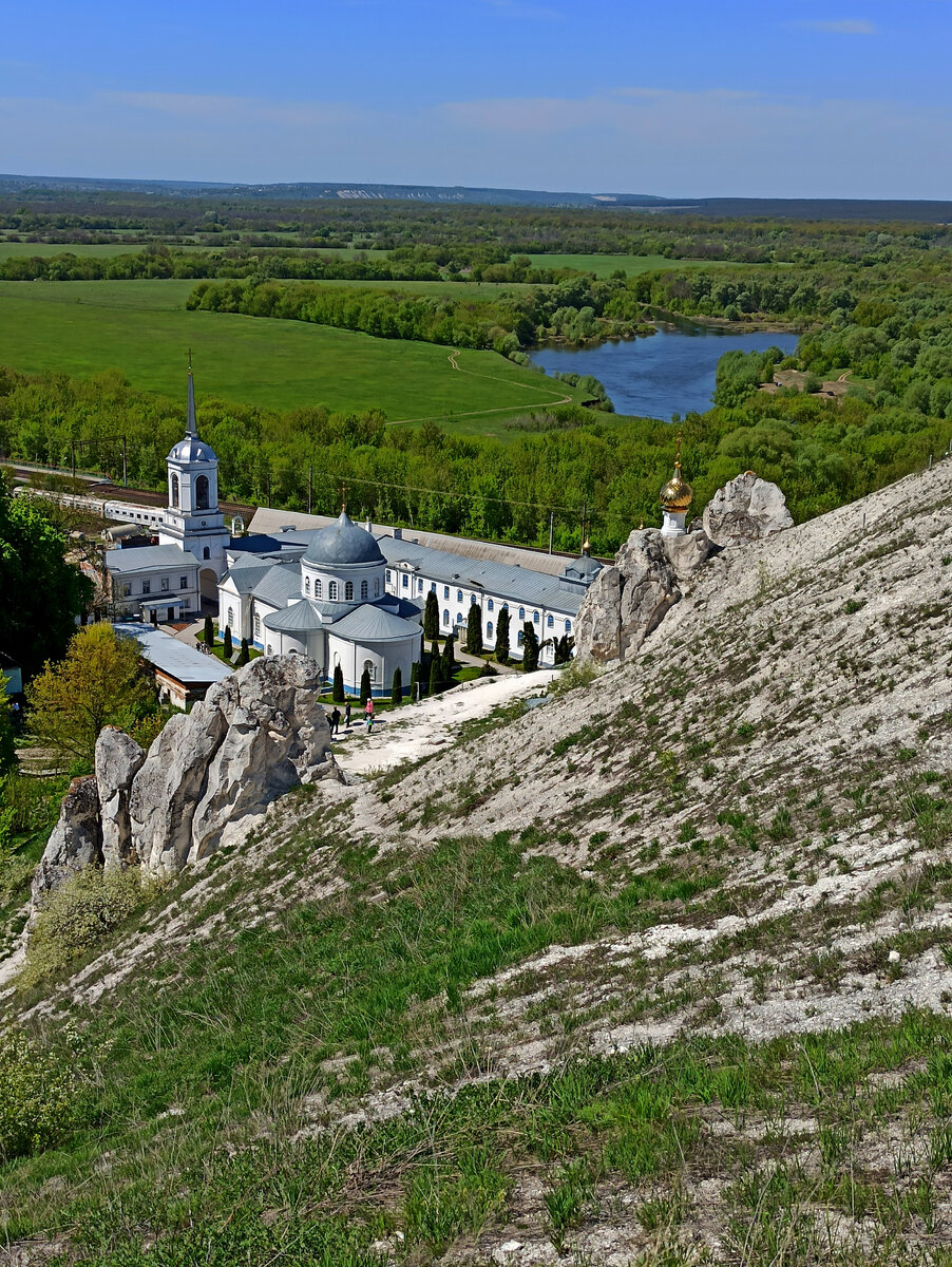 Свято - Успенский мужской монастырь