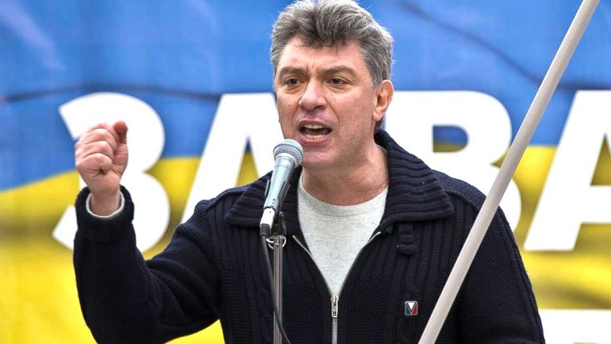 Б.Немцов возомнил себя товарищем Че и поехал строить революцию на Майдан, когда в России не получилось.