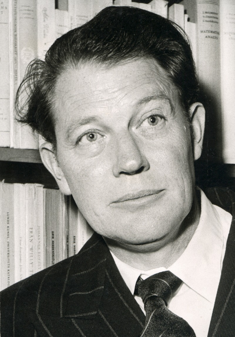 Википедия https://en.wikipedia.org/wiki/Harry_Martinson