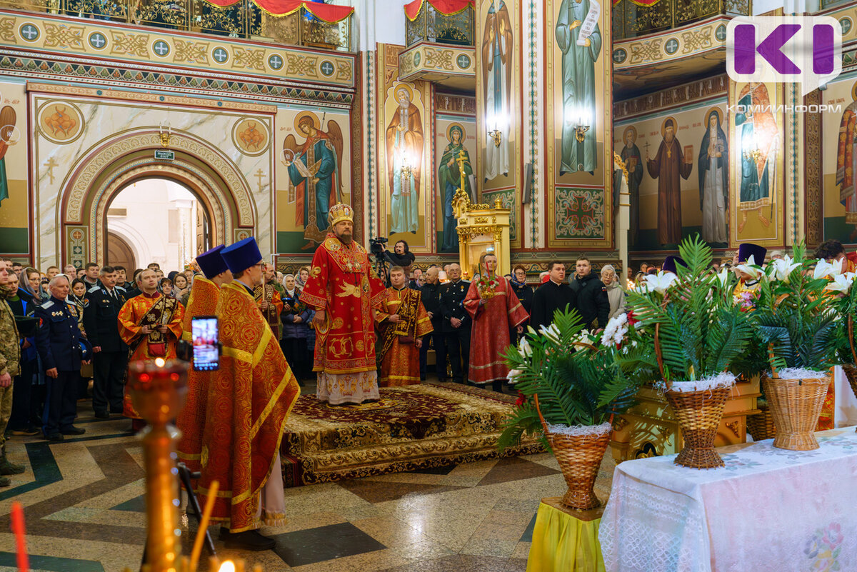 Православные Коми встретили Благодатный огонь | Комиинформ | Дзен