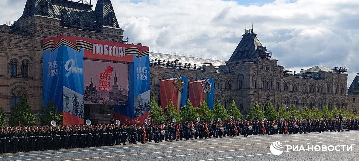    Генеральная репетиция Парада Победы проходит в Москве на Красной площади Белов Михаил Александрович