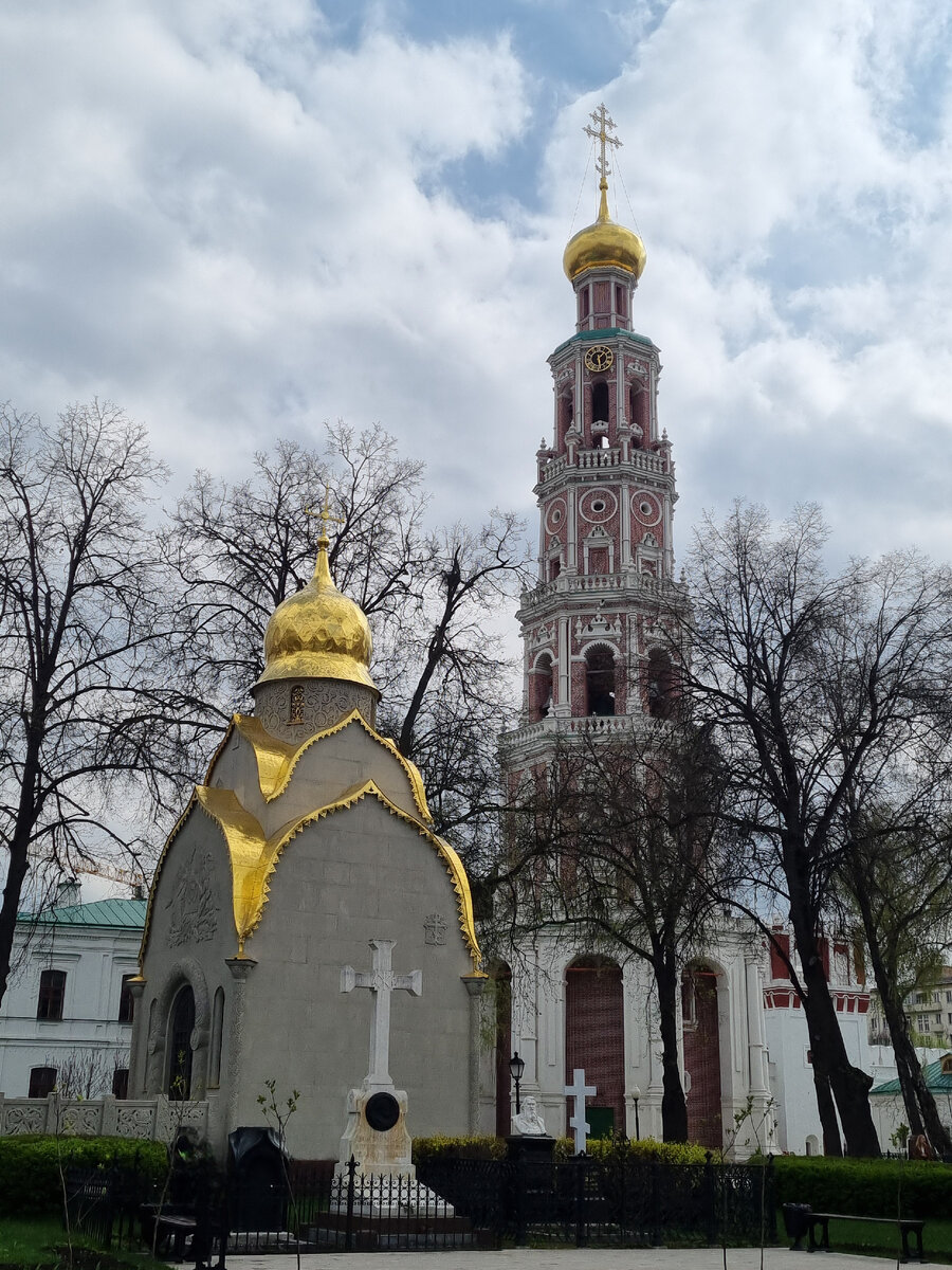 Новодевичий монастырь. Факты и легенды