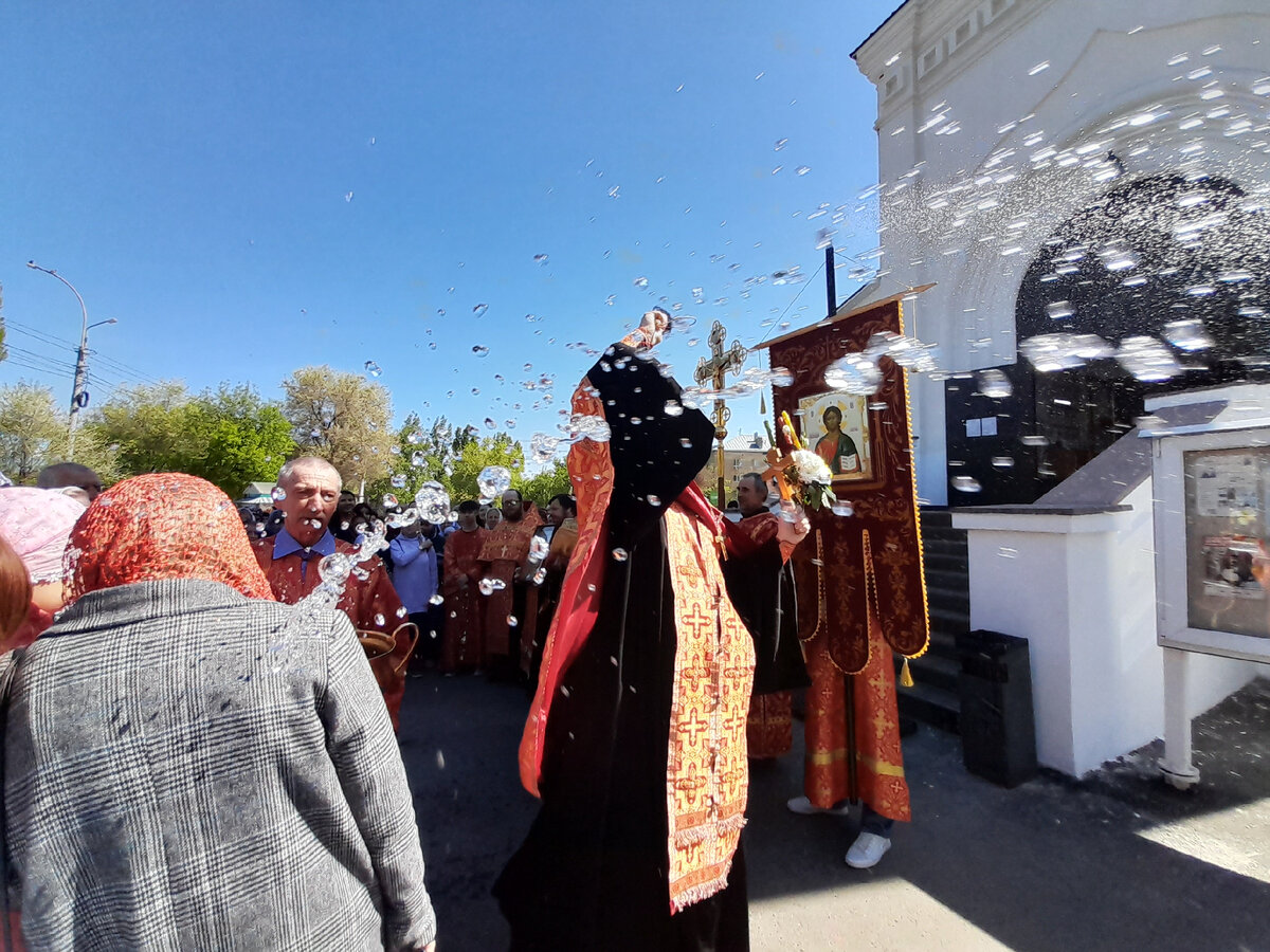 Храм Петра и Павла. Крестный ход