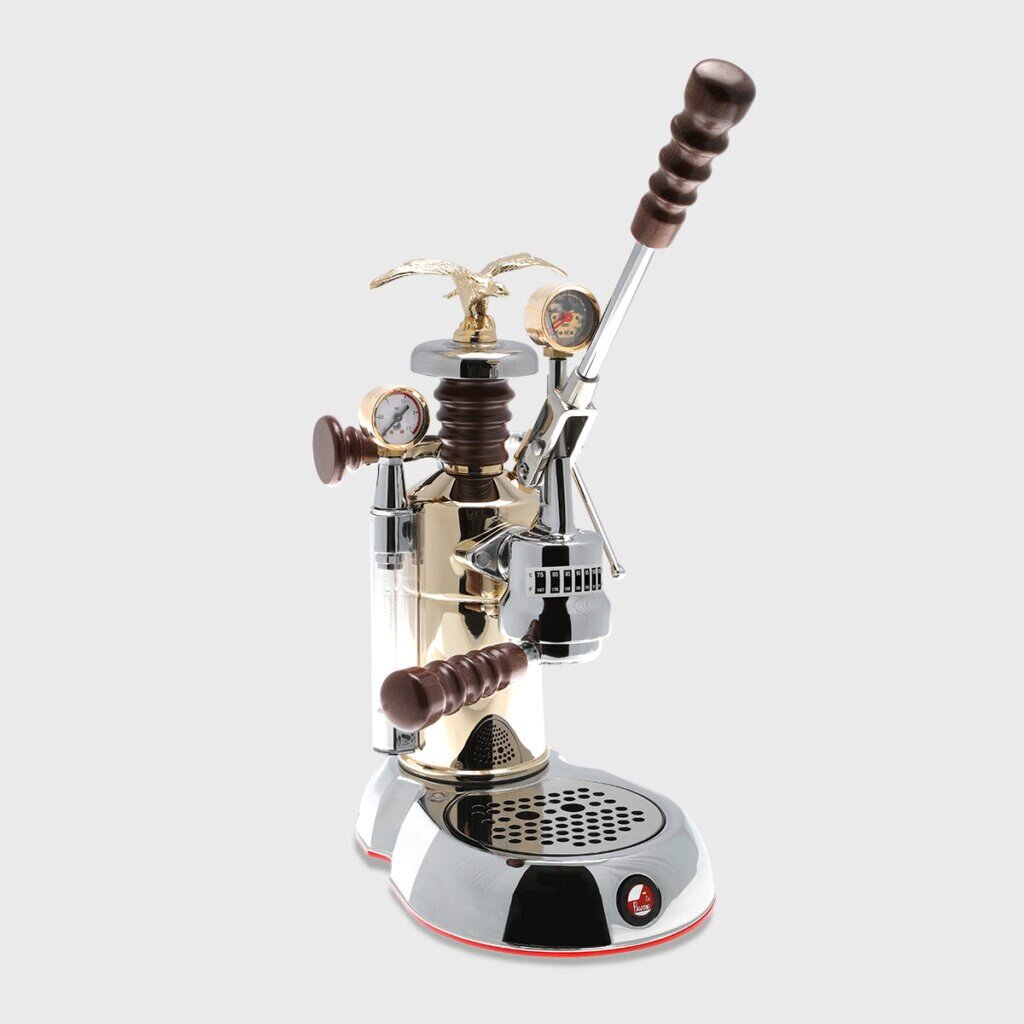Леверная кофемашина La Pavoni (фотография с официального сайта https://www.smeg.com/)