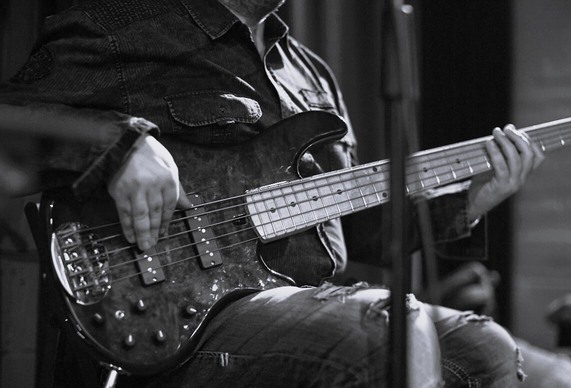 Based on the photo from imghub.ru