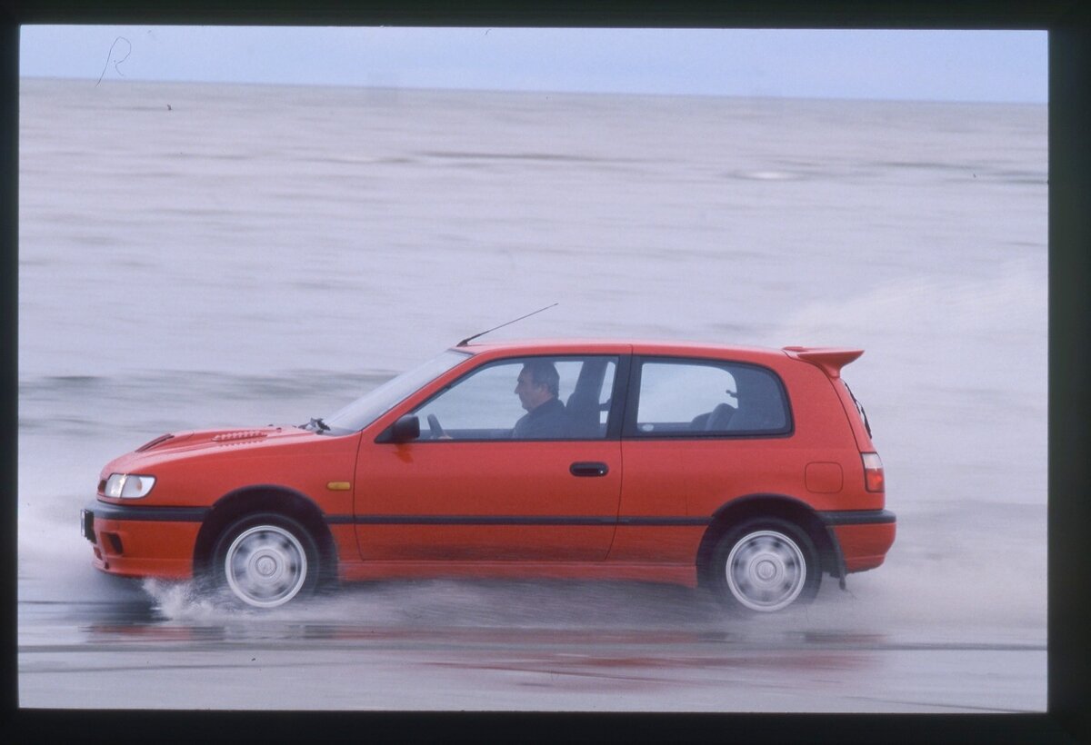 Маленькая японская бомба: Nissan Sunny GTI-R (1989) | Automobile Journal |  Дзен