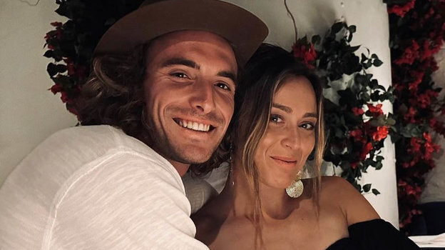    Стефанос Циципас и Паула Бадоса. Соцсети