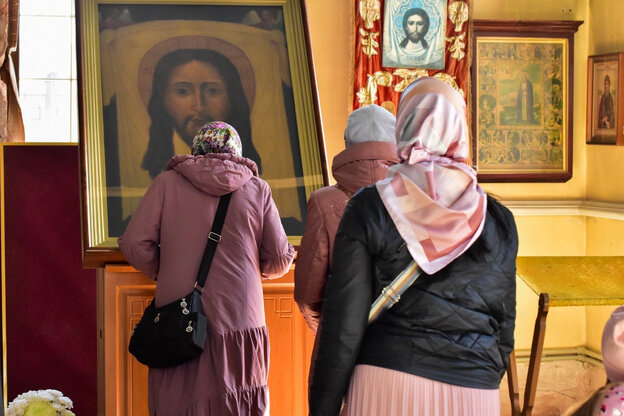    Пасха в храмах Кирова. Фотолента