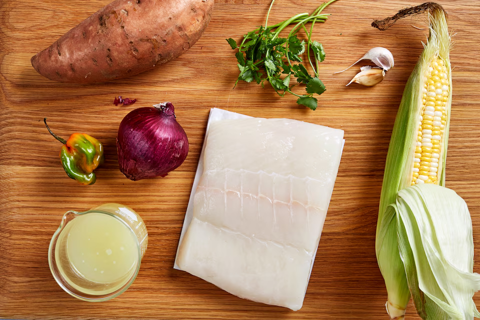 Ингредиенты для приготовления севиче и гарниров к нему