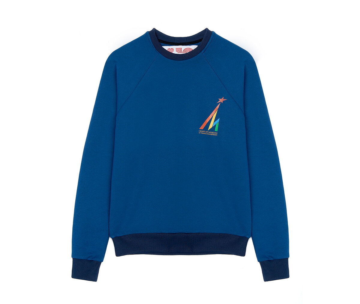 Толстовка от бренда Heart of Moscow. Фото с сайта https://heartofmoscow.ru