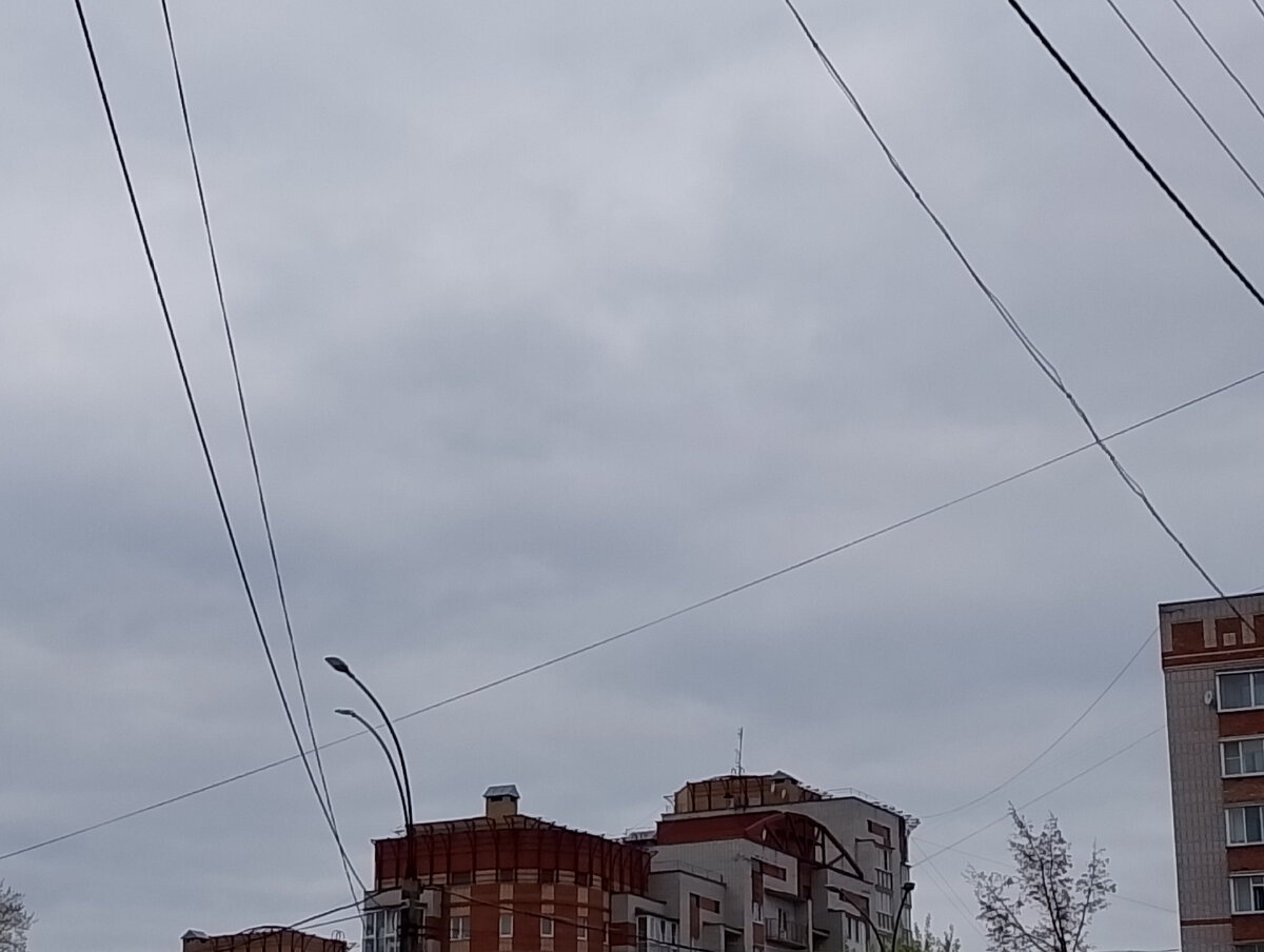 Серое небо в день светлой Пасхи, фото автора