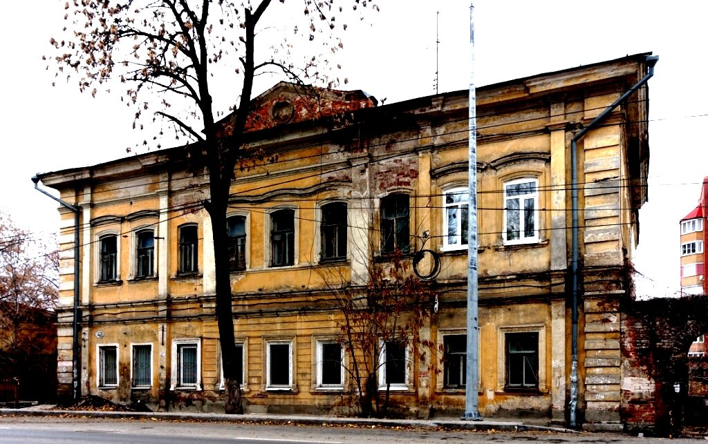 Алексея Толстого, 42