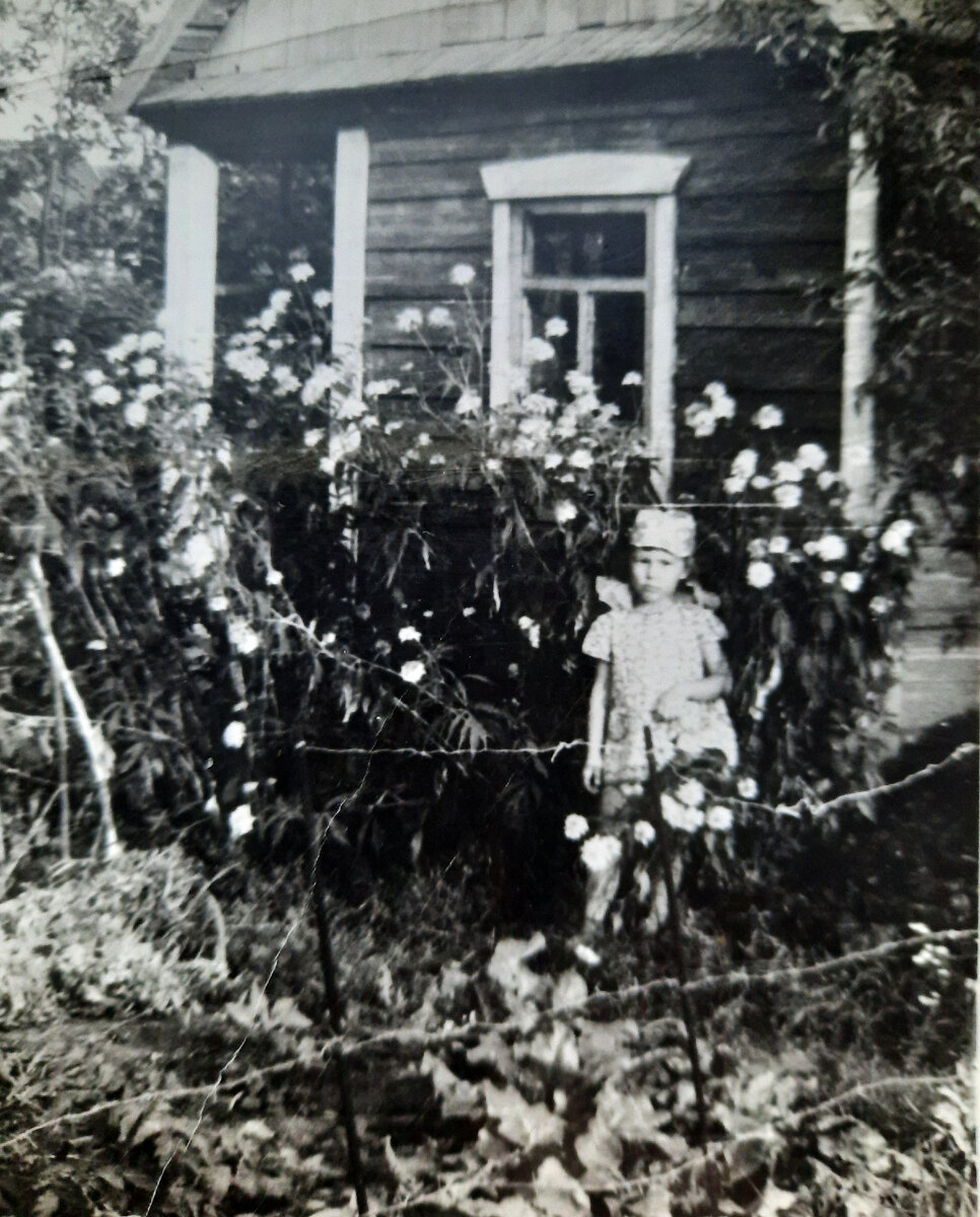 Я на нашей даче. 1975г.