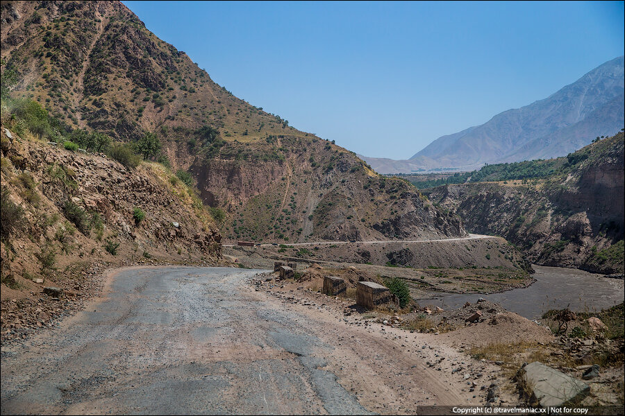 Проехался по Памирскому тракту и на собственной пятой точке оценил весь «кайф» жизни в горных районах Таджикистана.-2