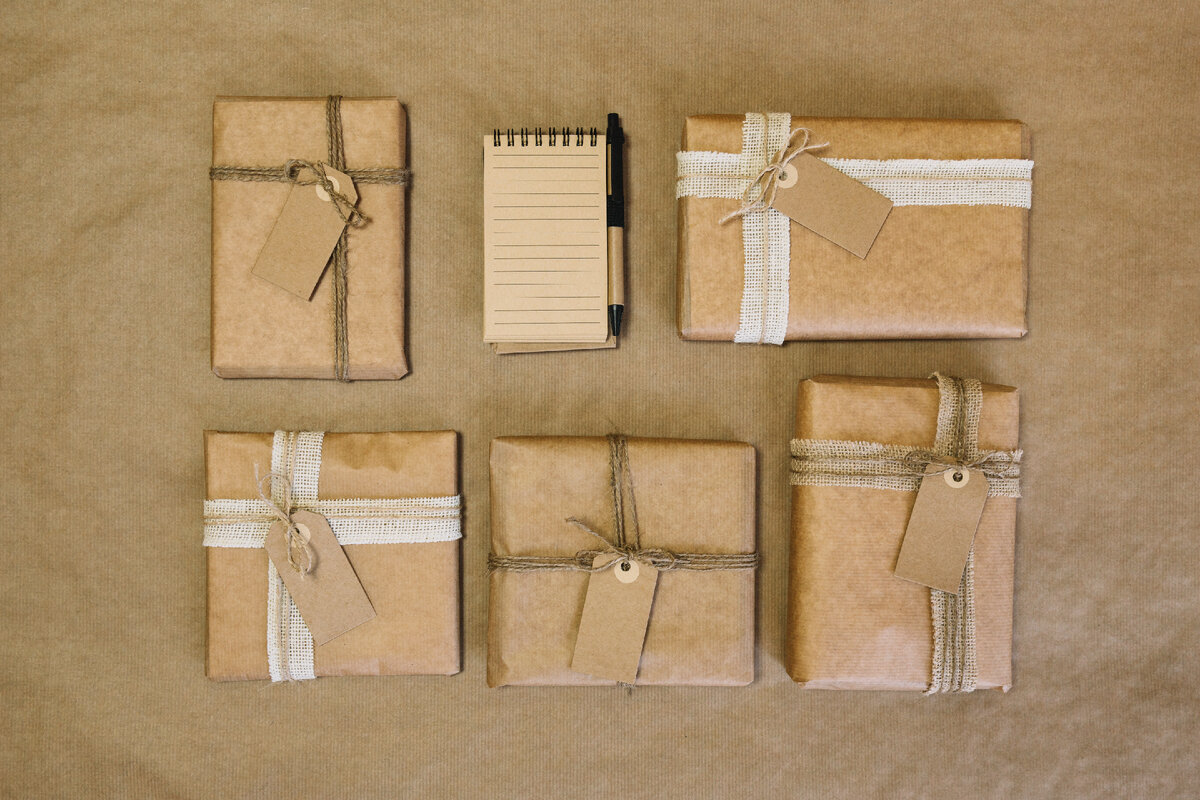 Упаковочные материалы для упаковки подарков в картонные коробки