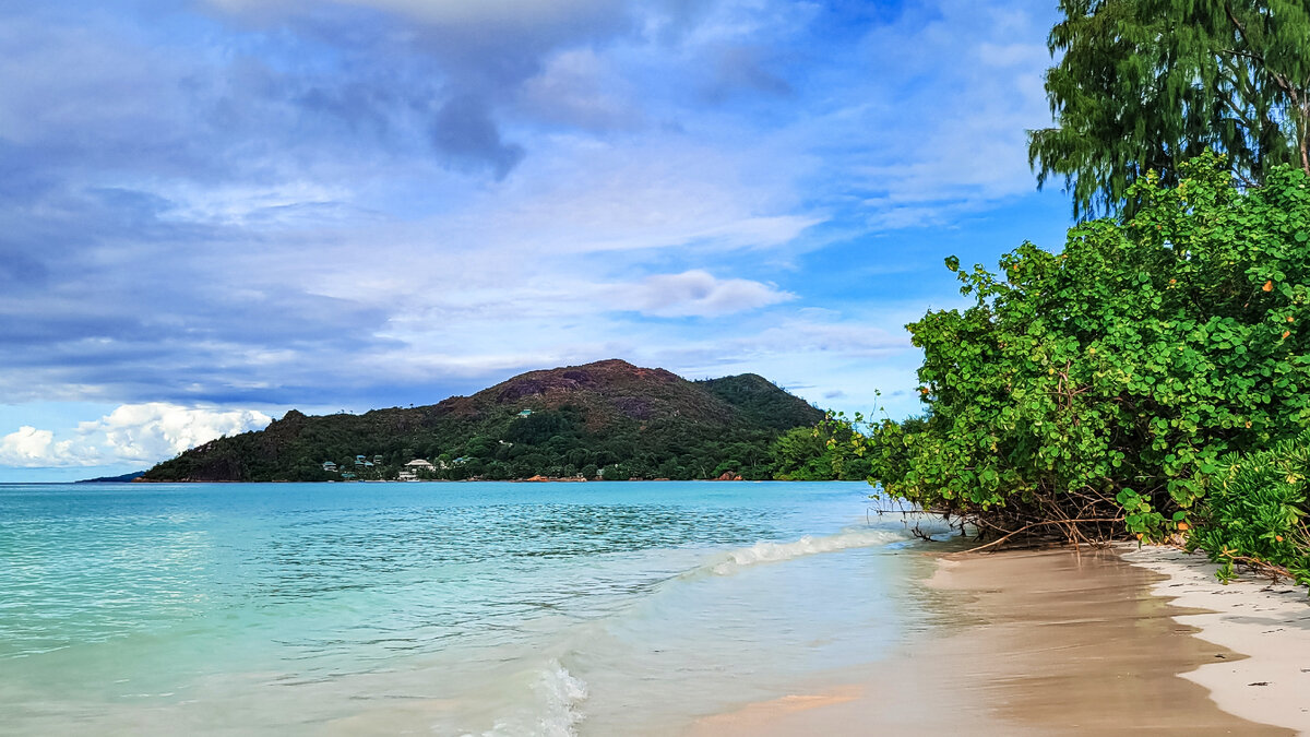 Пляж Котдор (Cote d'or).