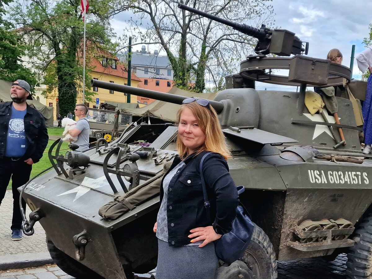 с танком американским..