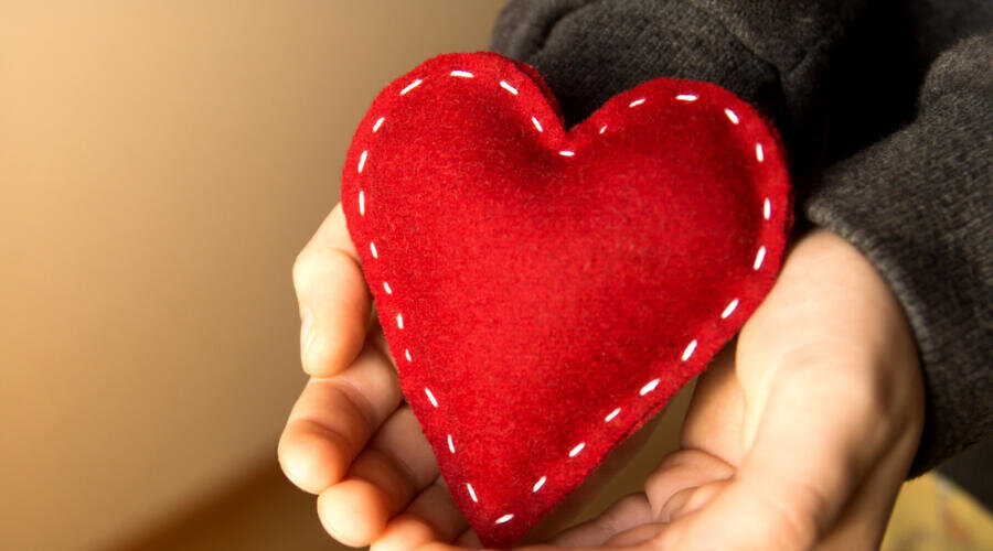    Почему полезна откровенность в отношениях? Фото: Oksana Mizina, по лицензии shutterstock.com