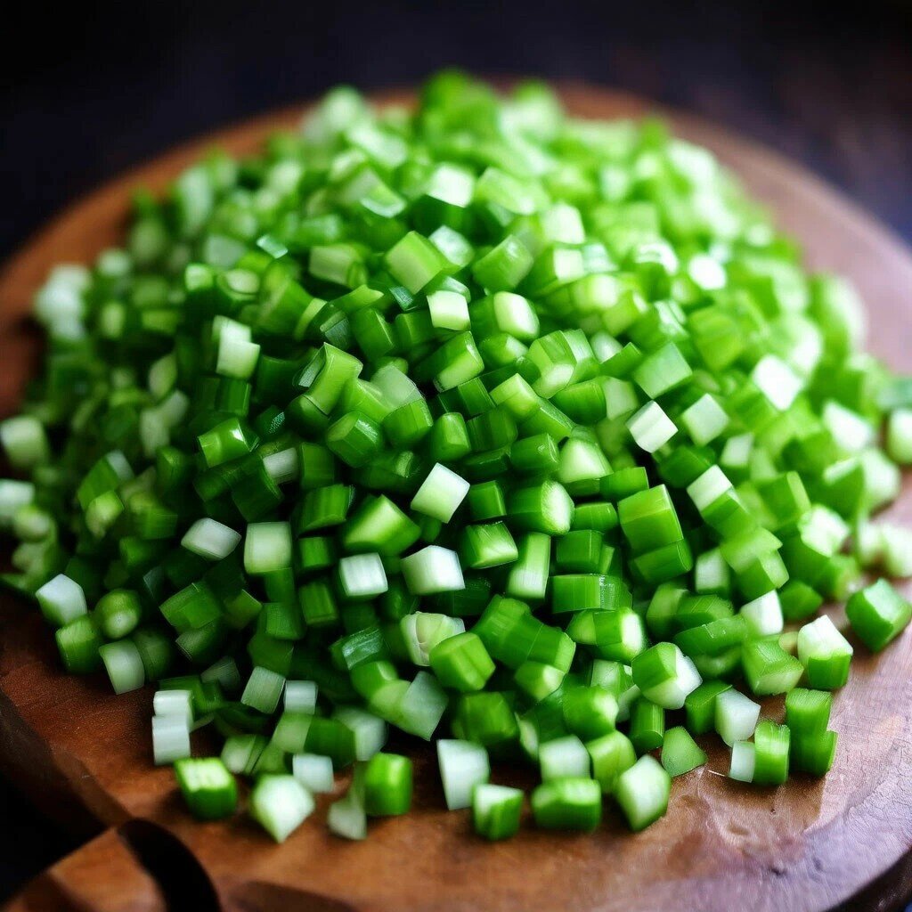 Зеленый лук, лучше обмять