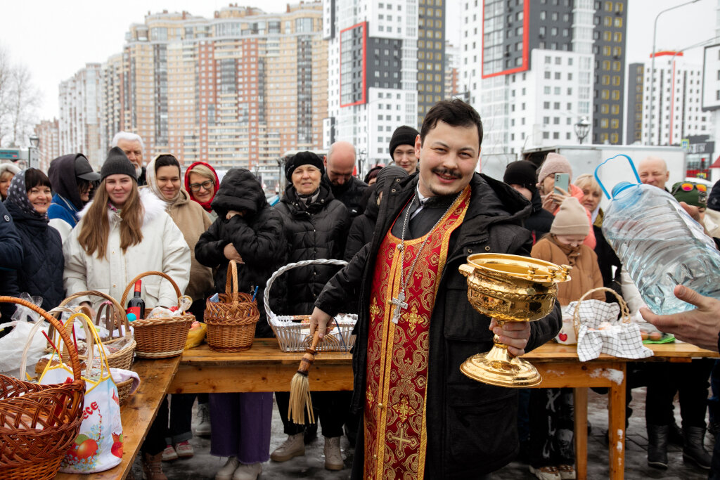    Сургутяне встретили Светлую Пасху