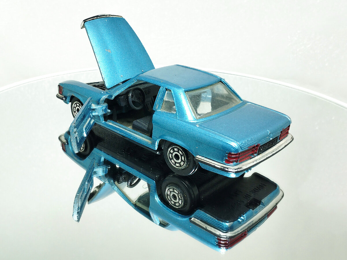 Модель автомобиля Mercedes-Benz 350 SL из серии Jet-Car de Norev в масштабе  1:43 | Сержик Моделист | Дзен