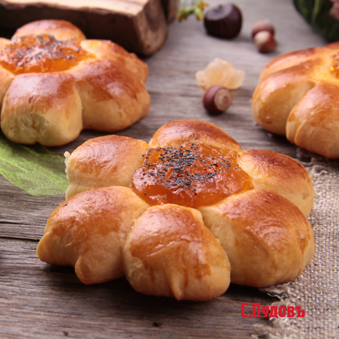 Булочки-цветочки из хлебной смеси «Пасхальный кулич»