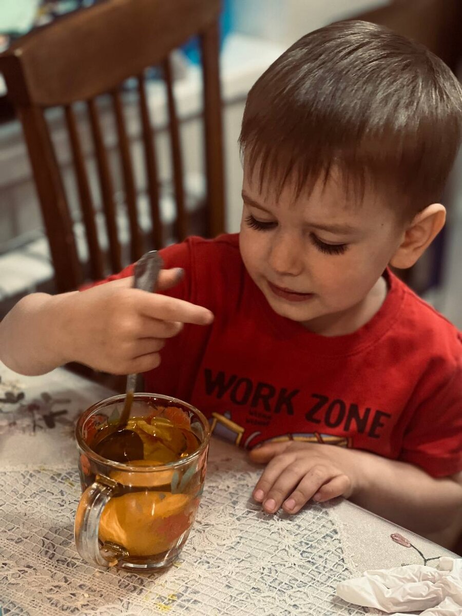 "Не надо смотреть на меня! Я закон Божий знаю! Я исповедовался в своих грехах, и Бог меня простил!”