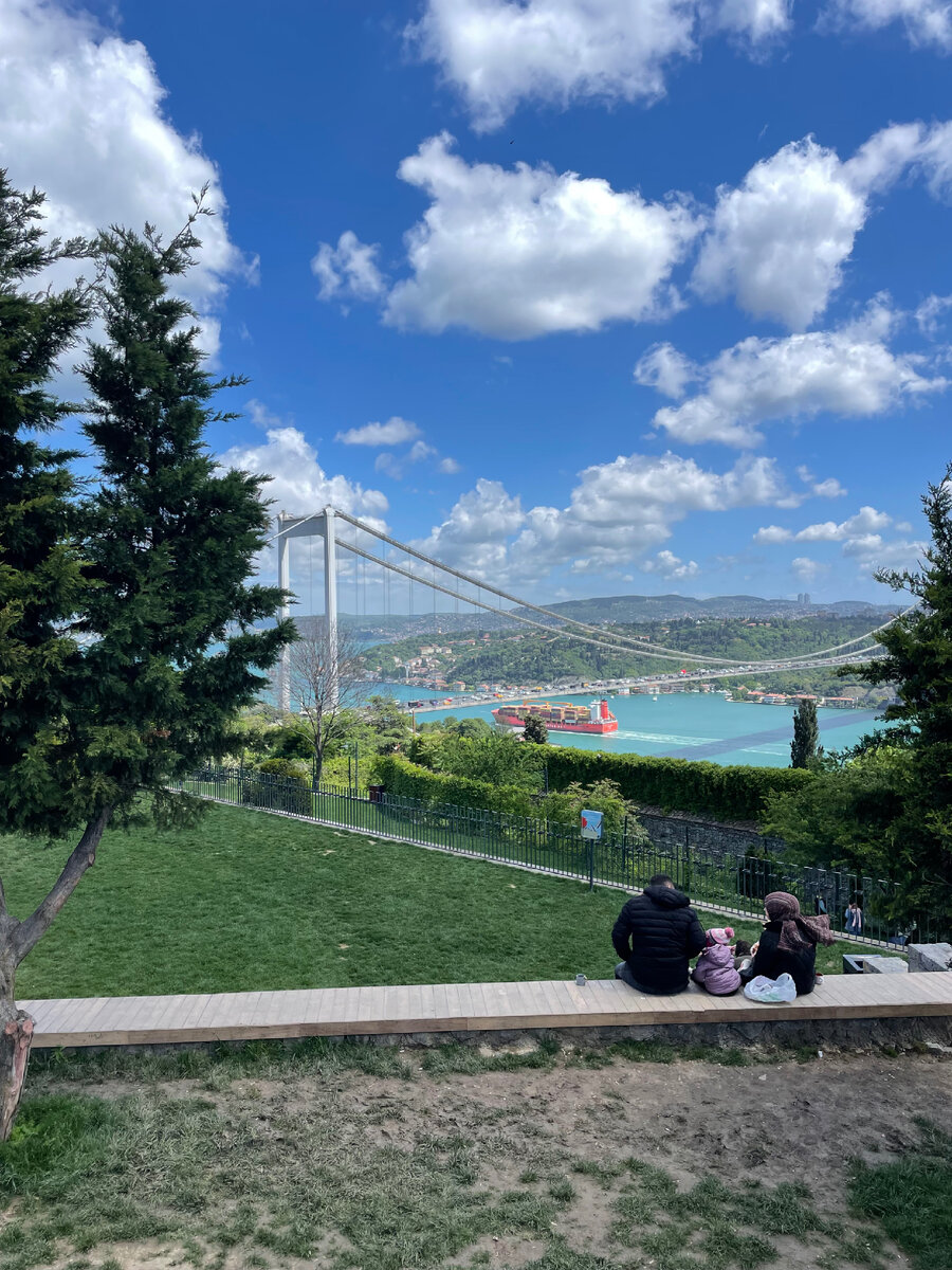 Это даже не парк, я бы сказала сквер