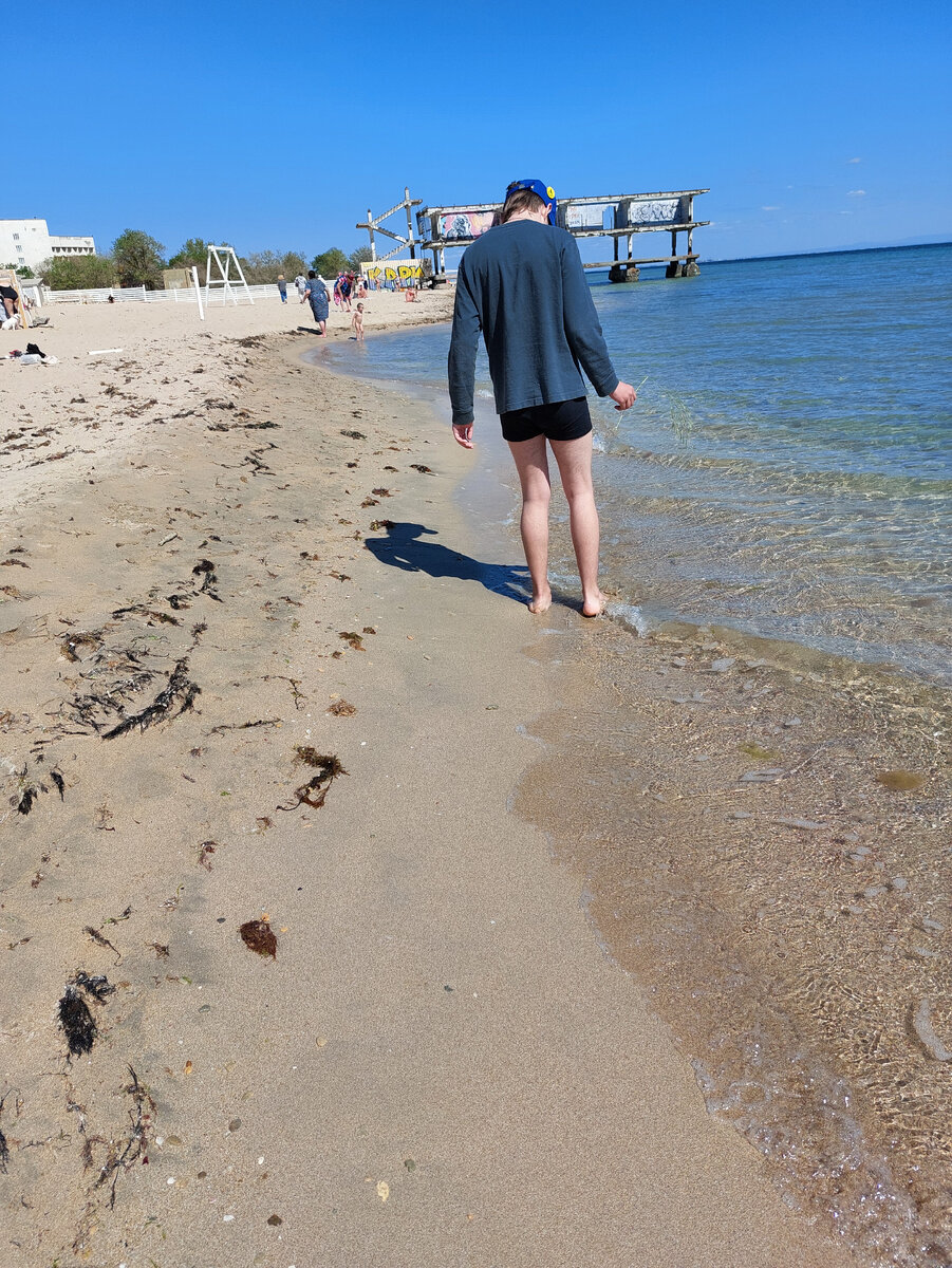 Вода прозрачная.