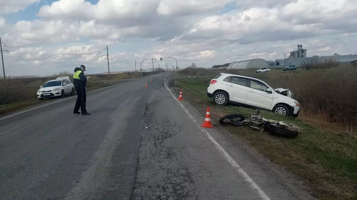 Подросток на мотоцикле влетел во внедорожник на тюменской трассе |  nashgorod.ru | Дзен