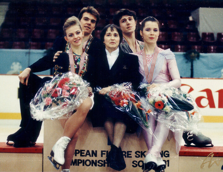     Елена Бечке, Денис Петров, Тамара Москвина, Артур Дмитриев и Наталья Мишкутенок. Фото из личного архива Дениса Петрова