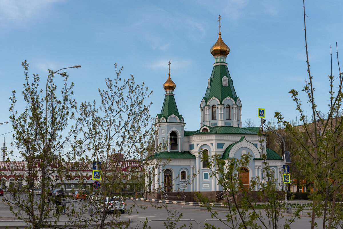 Заложен храм был в 2008 году, освящен в ноябре 2011 года