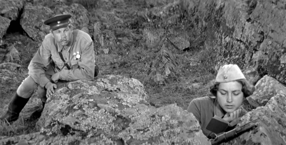 - А зори здесь тихие... и потому слышно аж на? пять вёрст. Тест из 15 ...