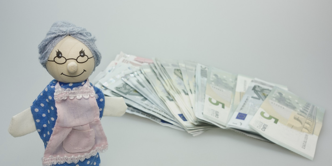 Всего один документ и пенсия выросла сразу на 4500 рублей в месяц плюс получена компенсация более 300 тысяч рублей – случай из практики