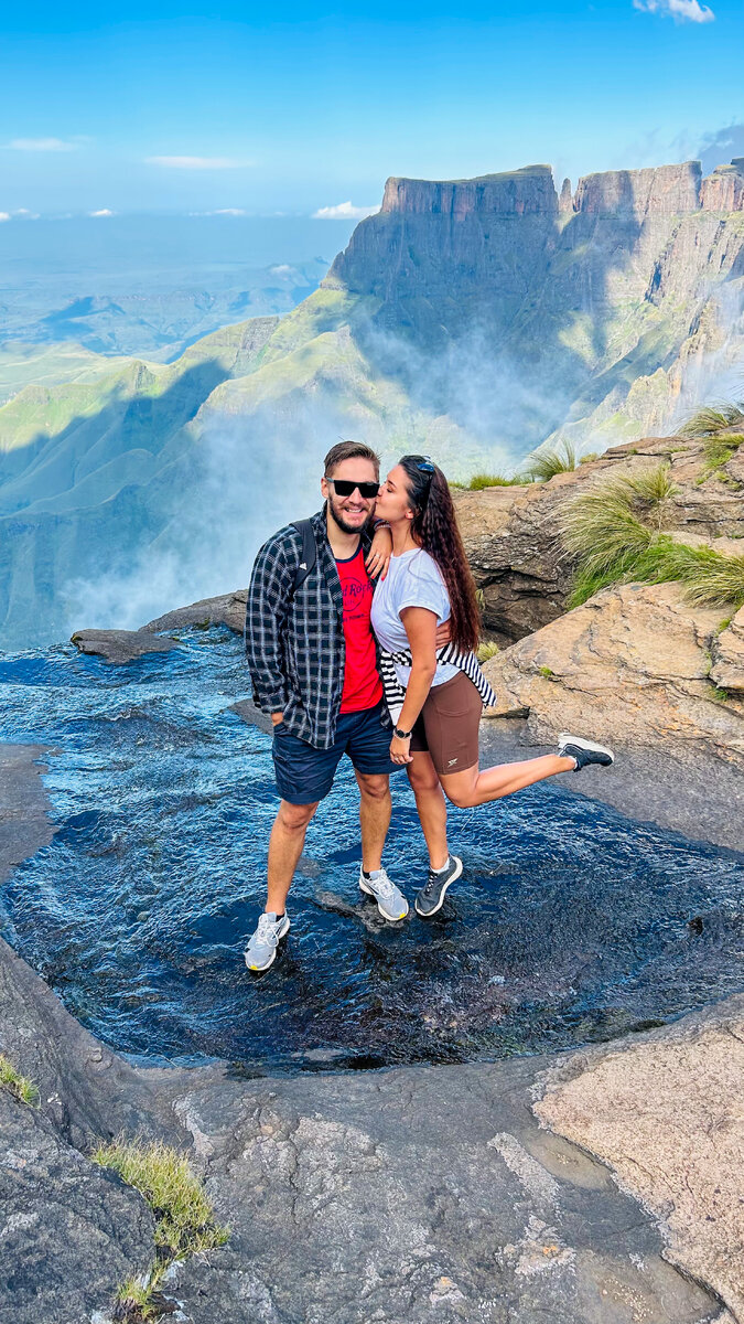 На гребне водопада. ЮАР, 2024.