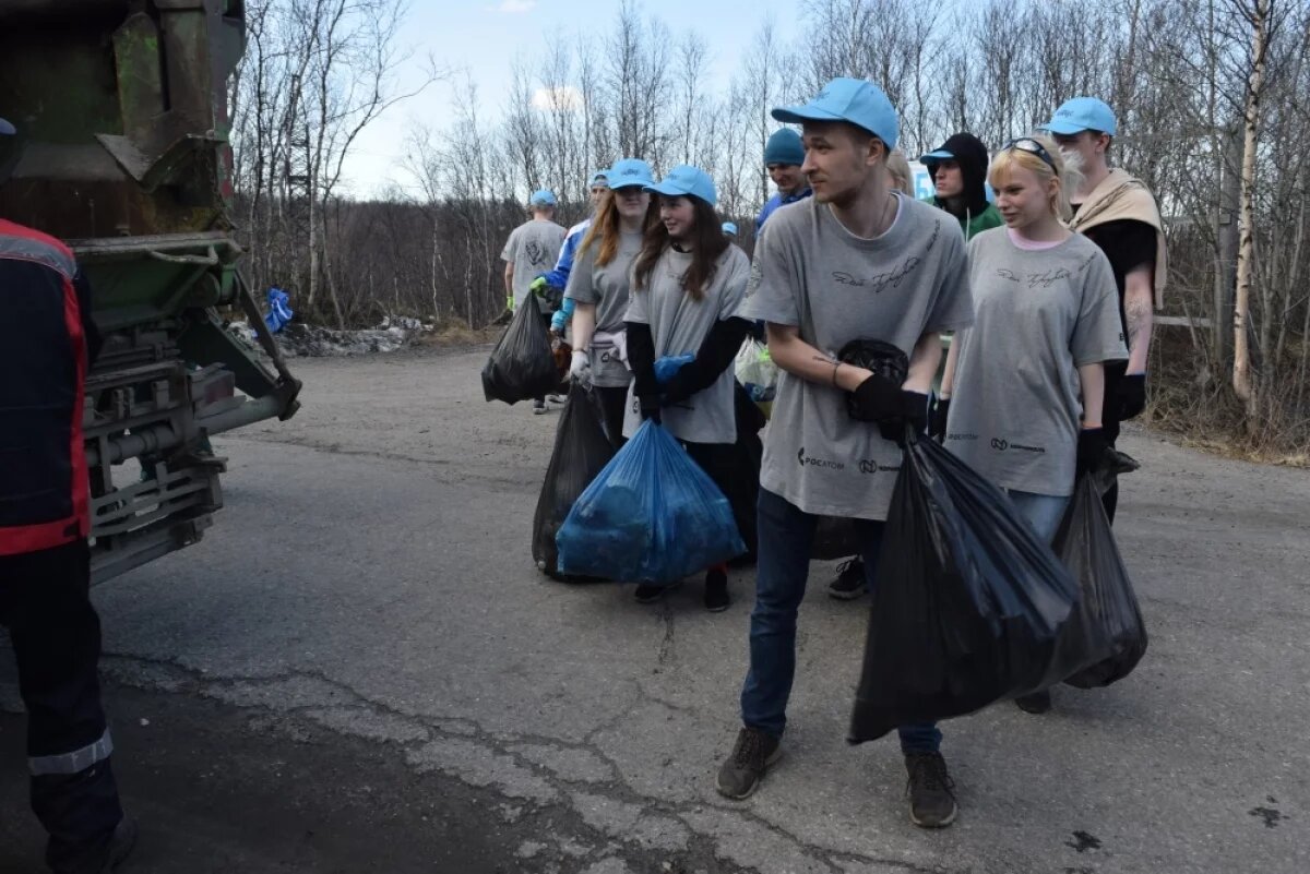    В Мурманской области во время субботников убрано 4 300 дворов