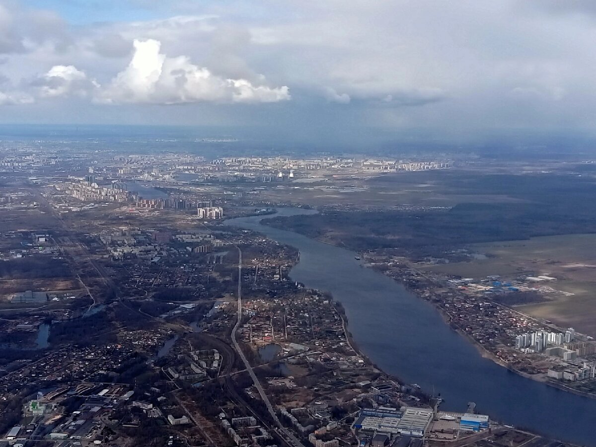 Вид Петербурга с высоты птичьего полета. Фото автора