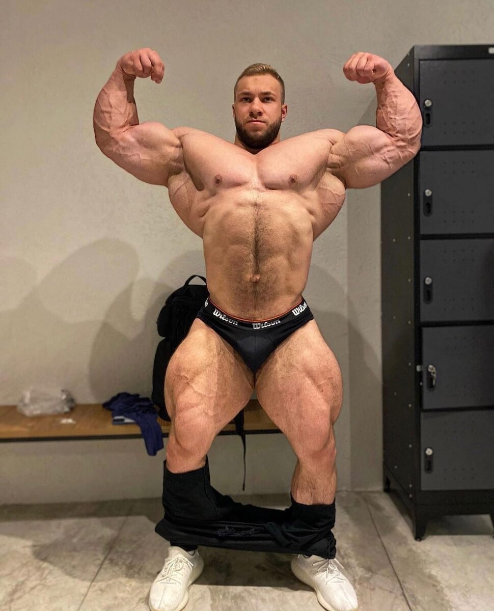 Виталий Угольников