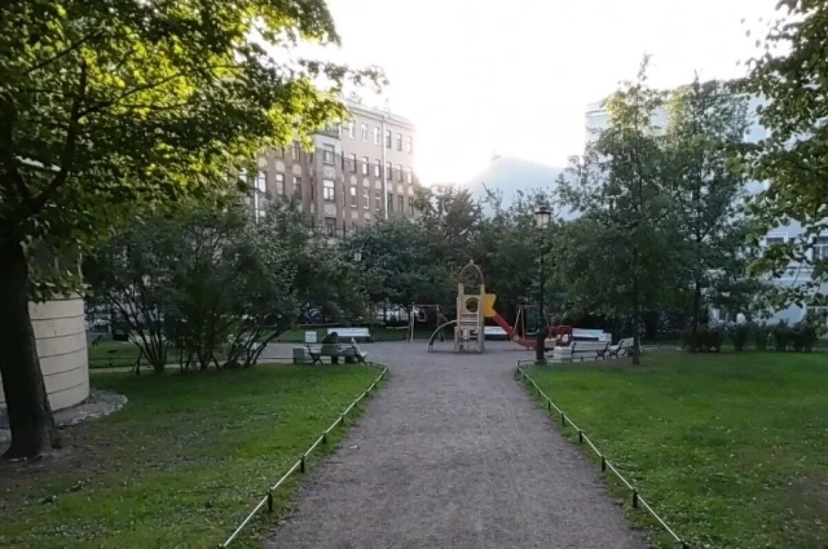    Детская площадка в Овсянниковском саду.