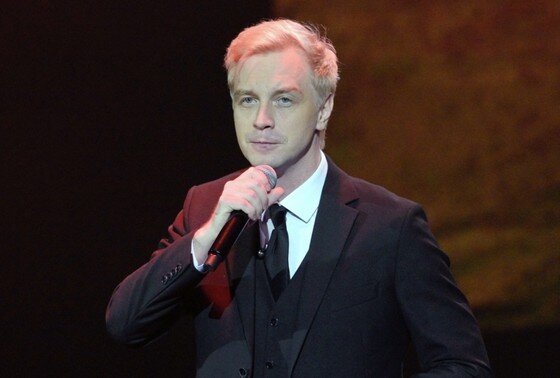    Победитель телевизионного проекта «Народный артист» Алексей Гоман выступает на концерте «Даурия — колыбель цивилизаций»