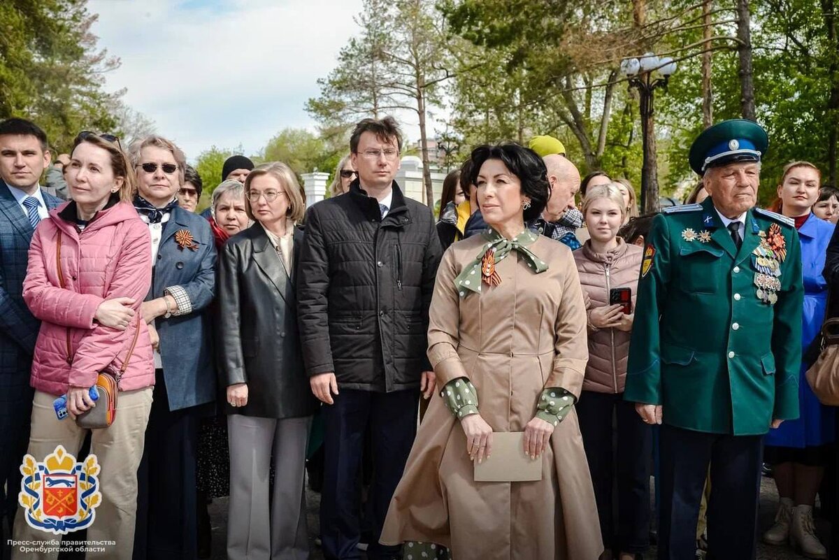  📷    В Оренбуржье «Майский вальс» станцевали 50 000 человек Марина Шарт